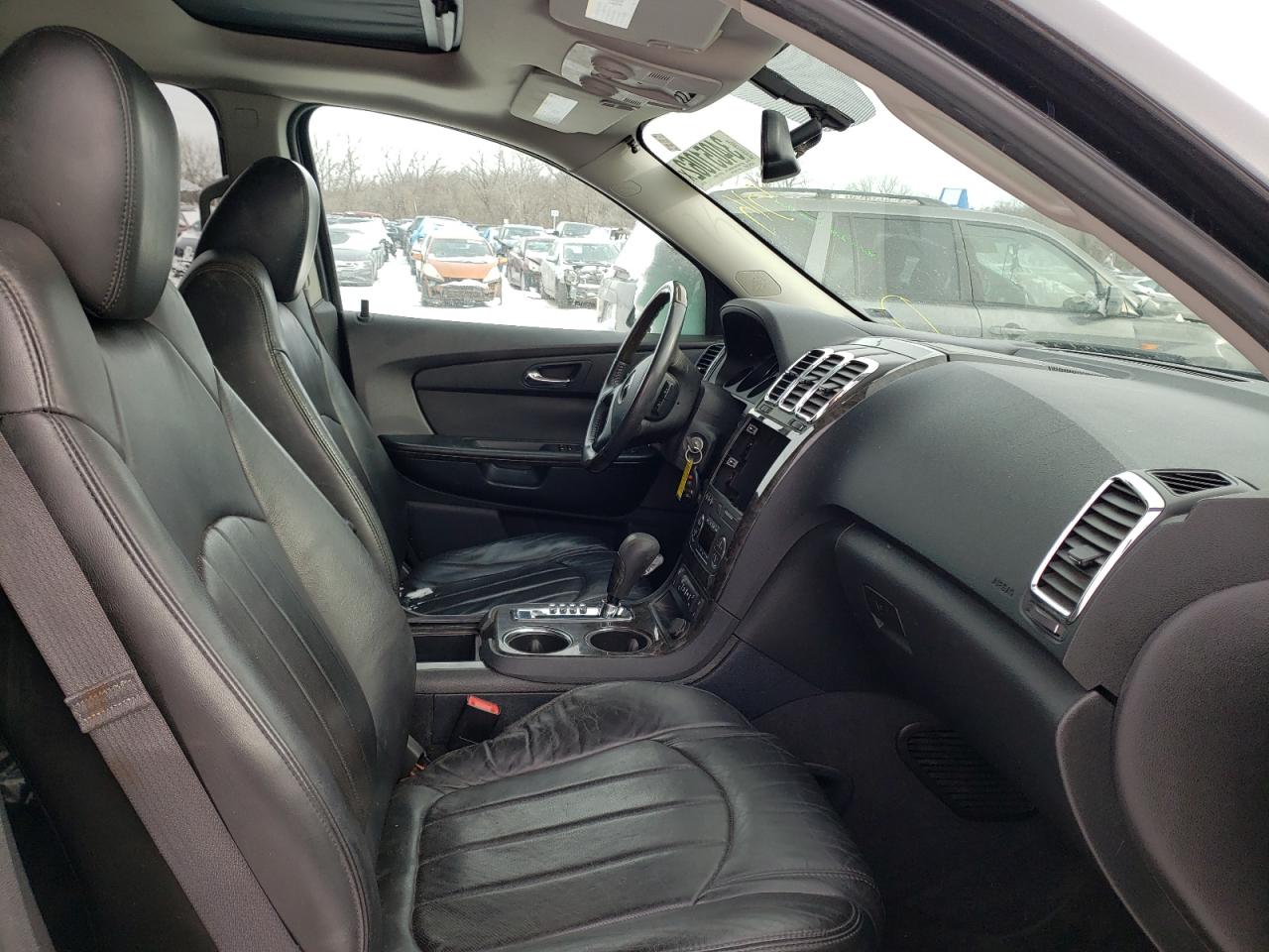Photo 5 from auction – 2011 GMC ACADIA DEN with VIN 1GKKVTED6BJ274330