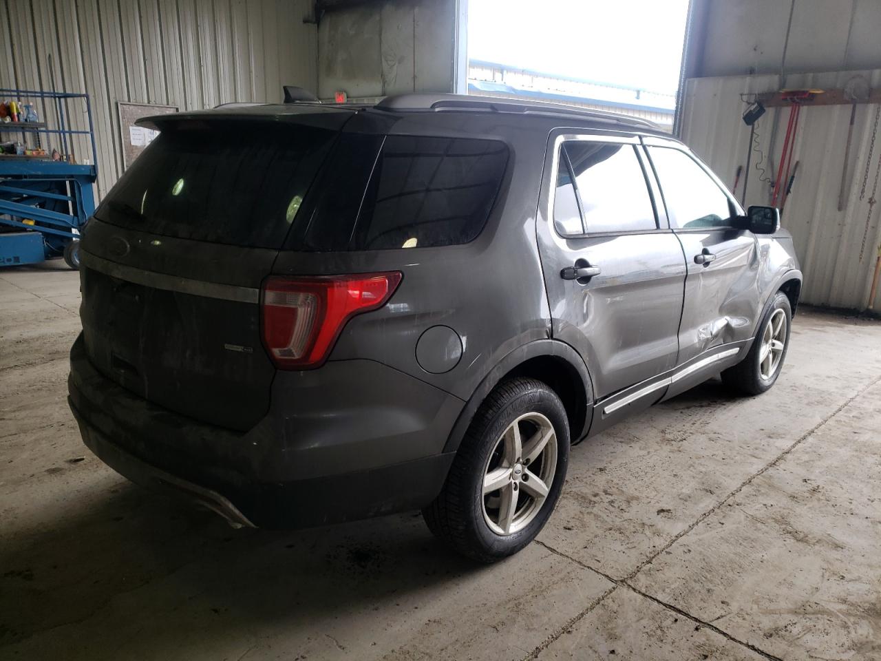 Photo 4 from auction – 2016 FORD EXPLORER X with VIN 1FM5K8DH0GGB99031