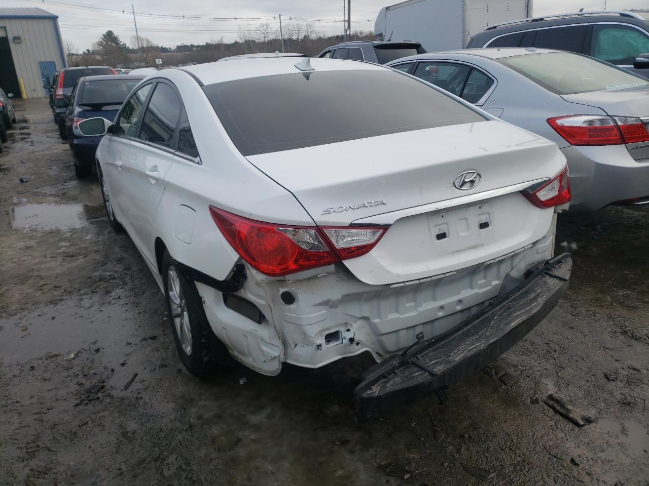 Photo 3 from auction – 2013 HYUNDAI SONATA GLS with VIN 5NPEB4AC5DH648765
