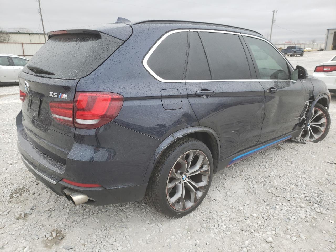 Photo 4 from auction – 2015 BMW X5 XDRIVE5 with VIN 5UXKR6C59F0J74908