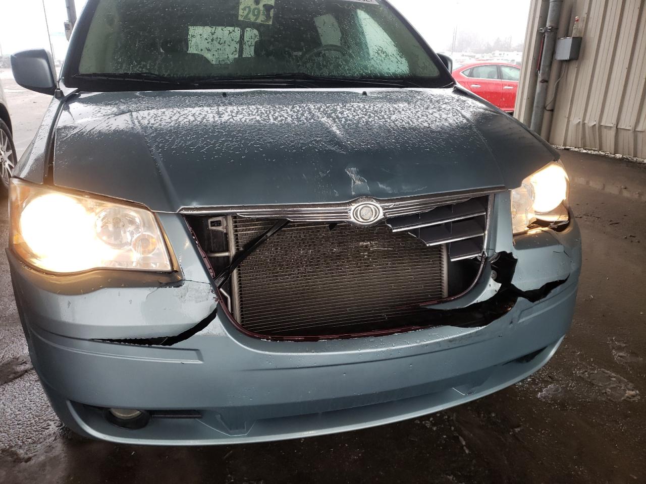 Photo 9 from auction – 2008 CHRYSLER TOWN & COU with VIN 2A8HR54P58R776177