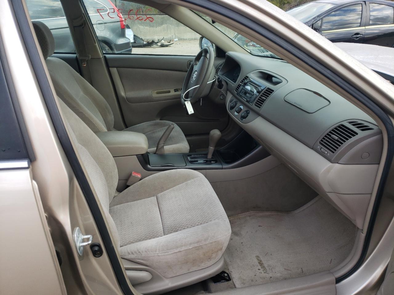 Photo 5 from auction – 2003 TOYOTA CAMRY LE with VIN 4T1BE32K23U782417