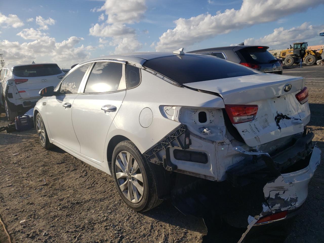 Photo 3 from auction – 2016 KIA OPTIMA LX with VIN 5XXGT4L36GG021463