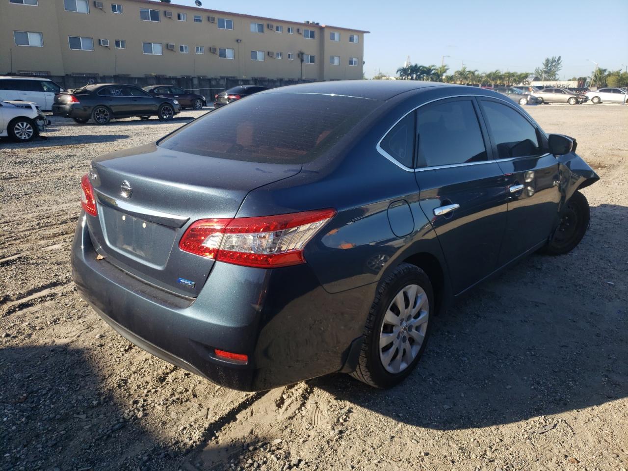 Photo 4 from auction – 2014 NISSAN SENTRA S with VIN 3N1AB7AP2EY309889