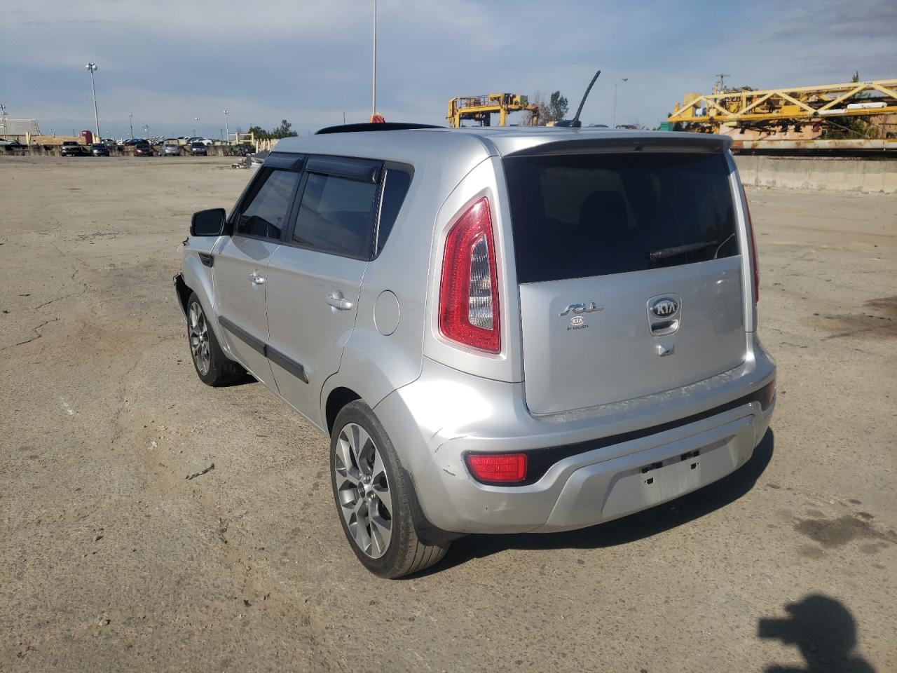 Photo 3 from auction – 2013 KIA SOUL + with VIN KNDJT2A6XD7588707