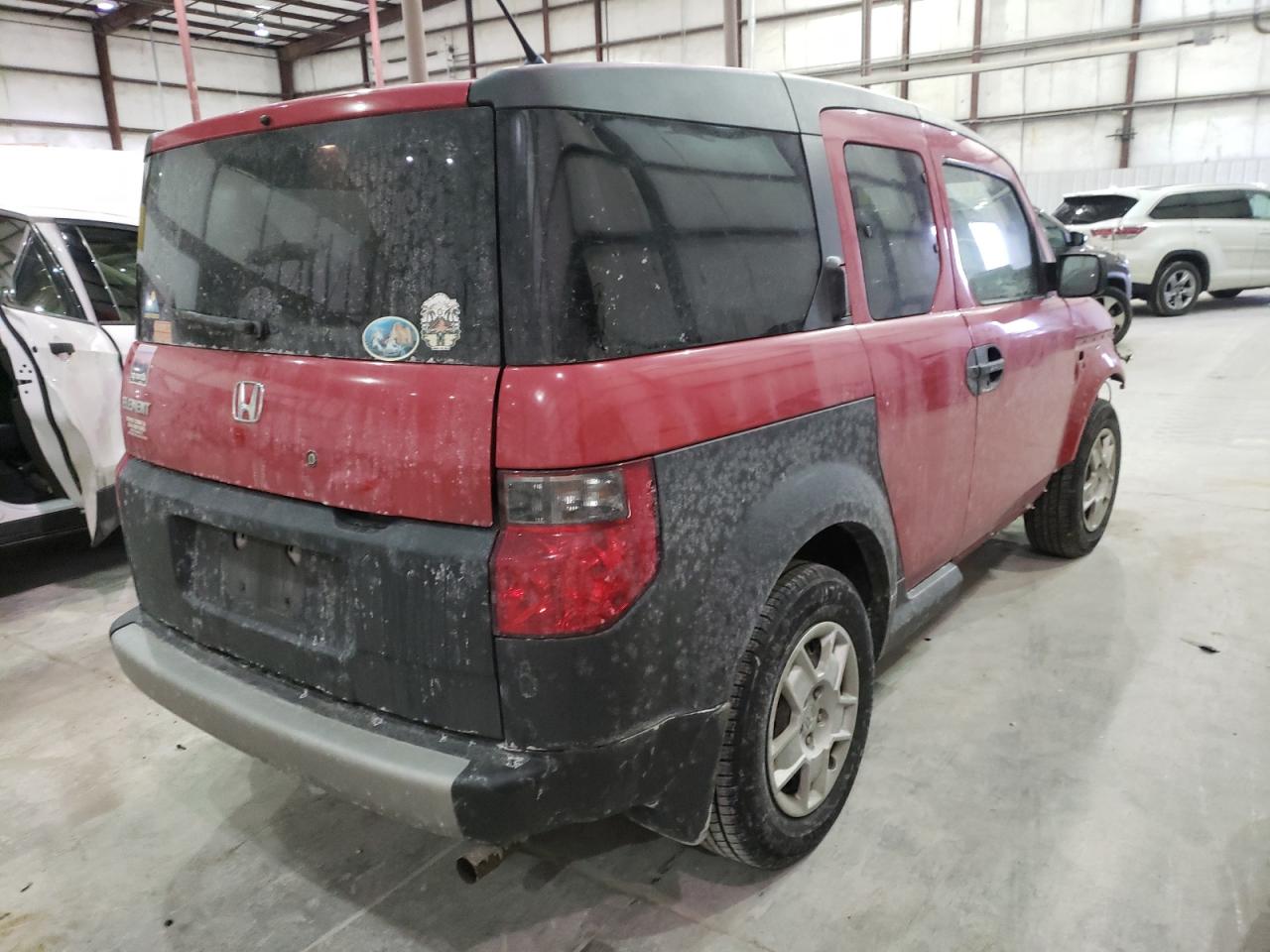 Photo 4 from auction – 2006 HONDA ELEMENT LX with VIN 5J6YH18356L003588
