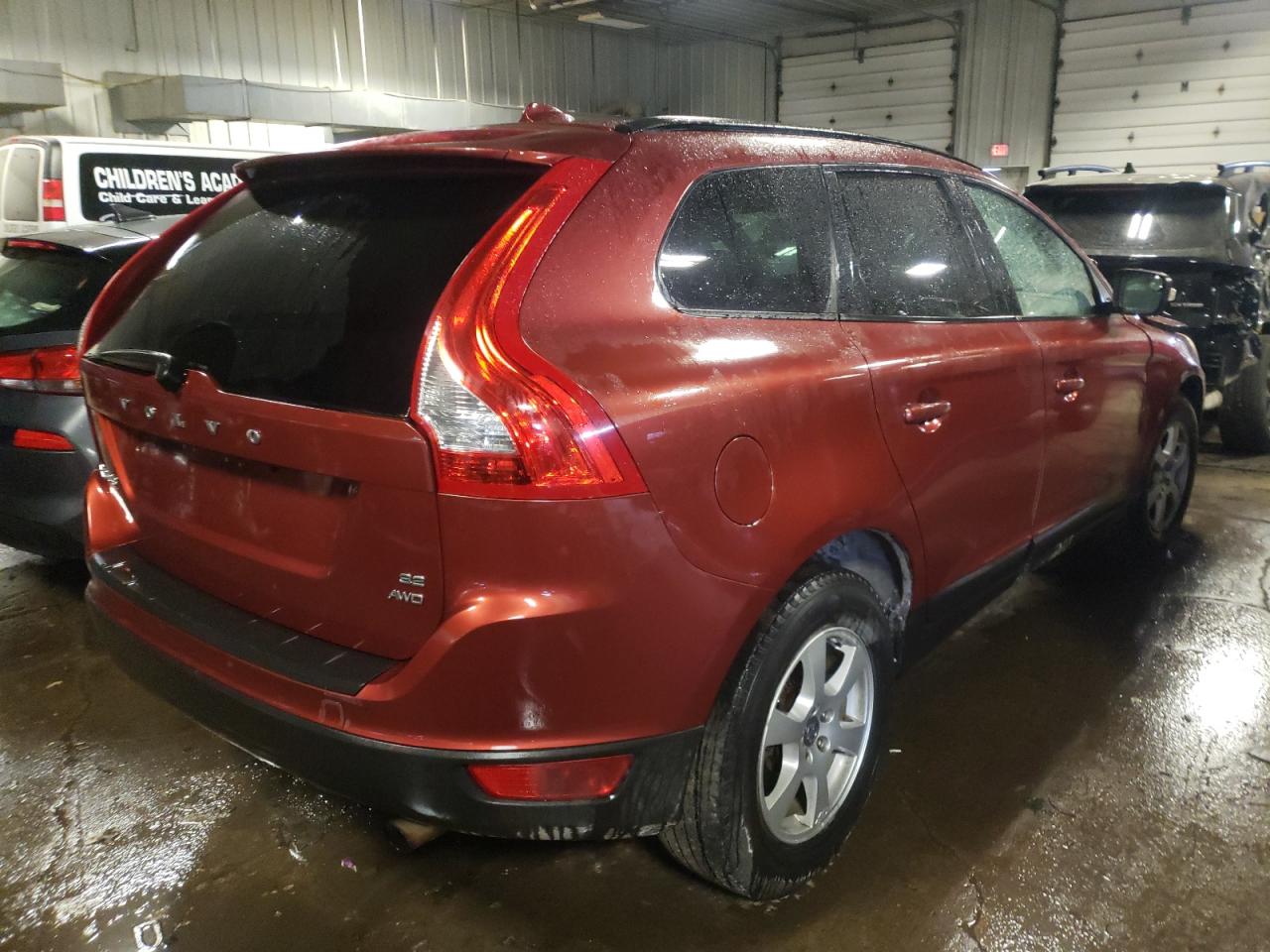 Photo 4 from auction – 2010 VOLVO XC60 3.2 with VIN YV4982DZ7A2126850