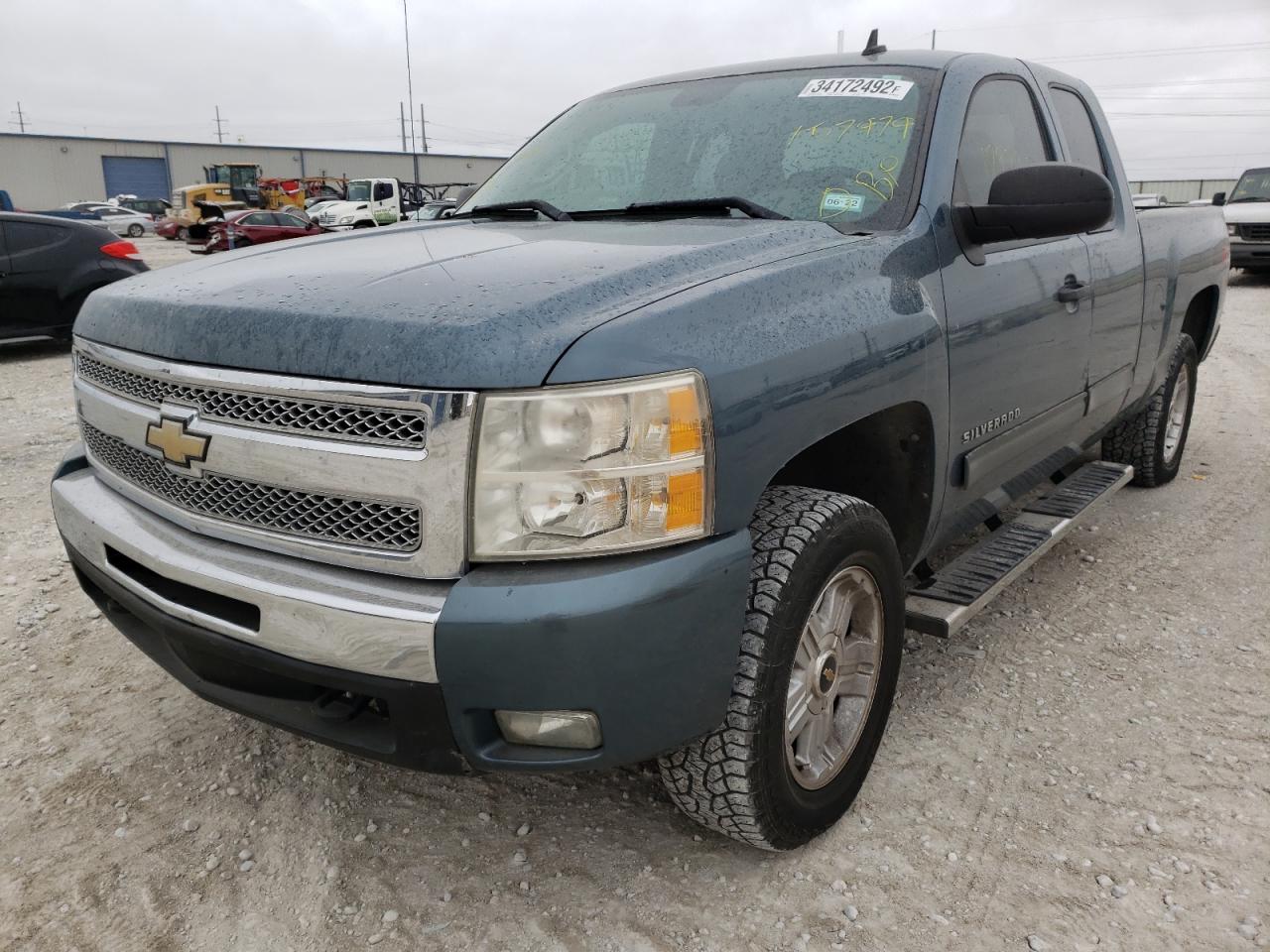 Photo 2 from auction – 2011 CHEVROLET SILVERADO with VIN 1GCRKSE34BZ157979