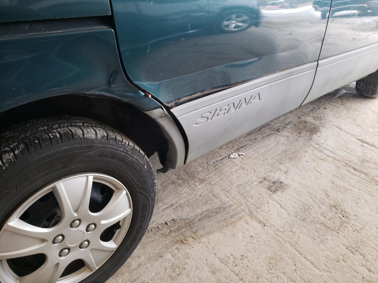 Photo 9 from auction – 1998 TOYOTA SIENNA LE with VIN 4T3ZF13C8WU040140