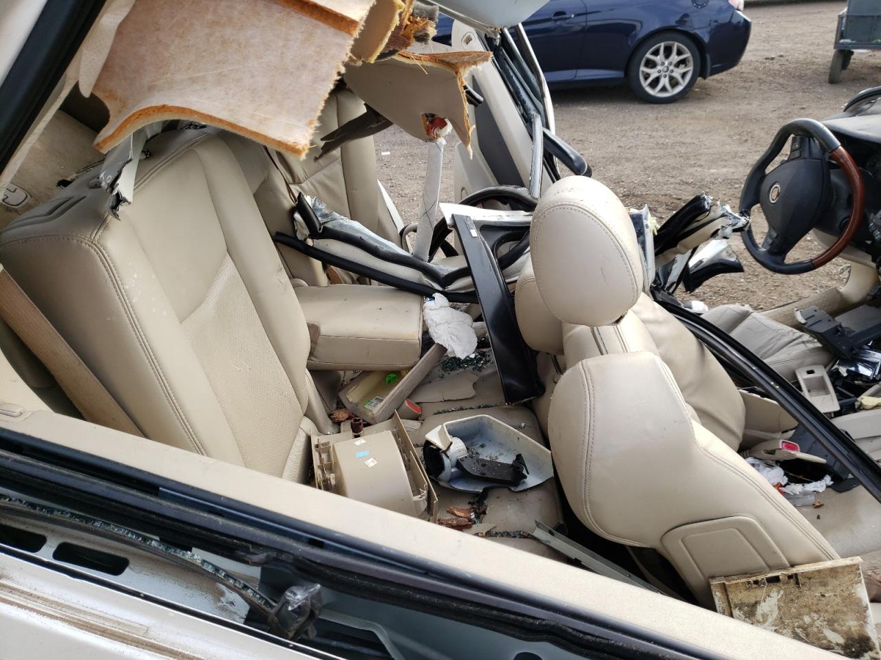 Photo 6 from auction – 2004 CADILLAC SRX with VIN 1GYDE637340123760