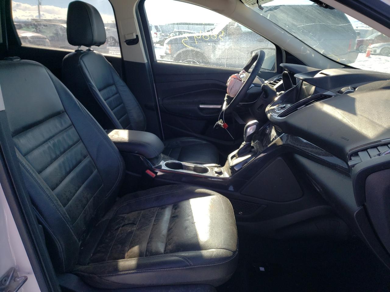 Photo 5 from auction – 2016 FORD ESCAPE TIT with VIN 1FMCU9J92GUC11413