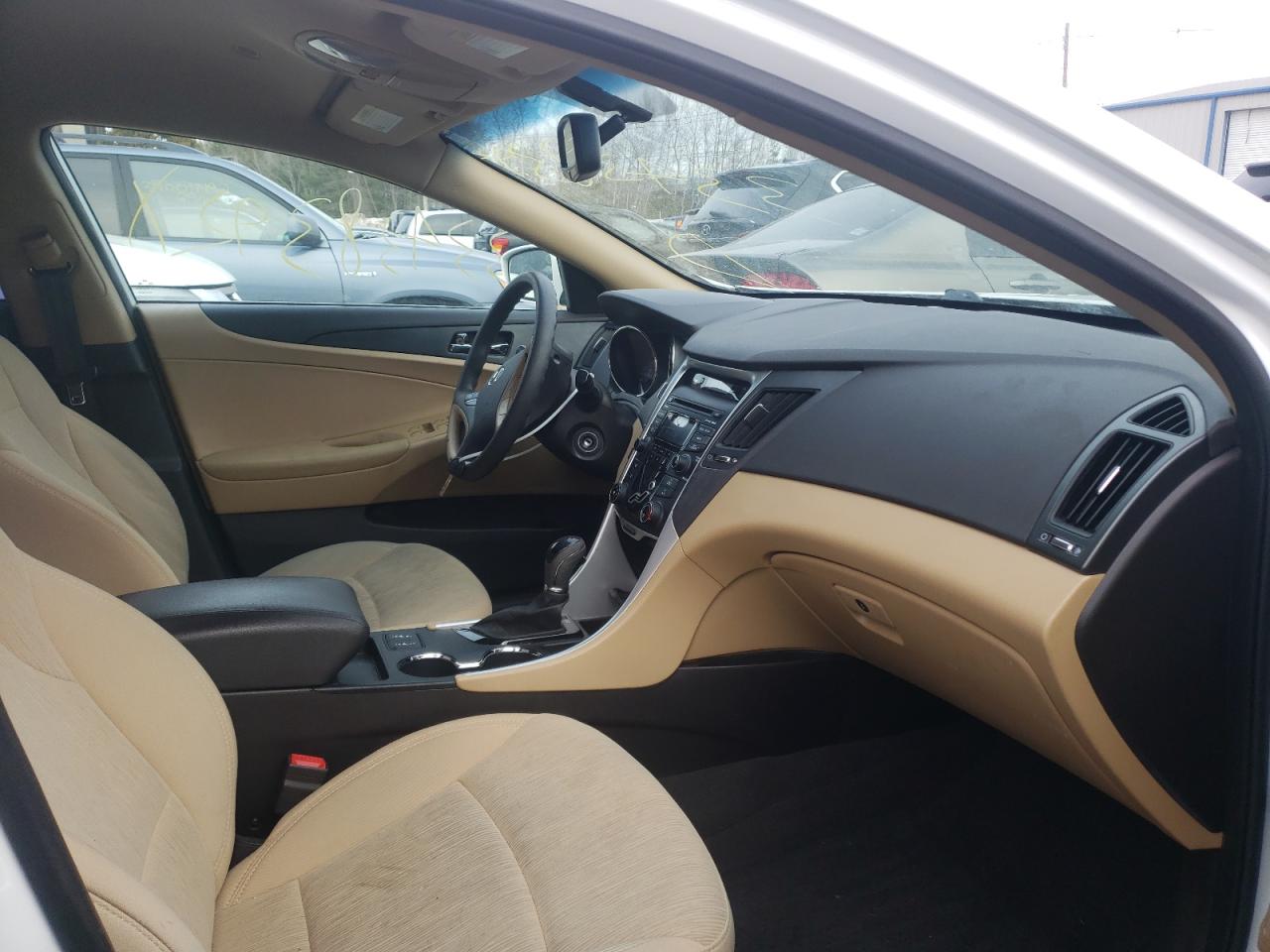 Photo 5 from auction – 2013 HYUNDAI SONATA GLS with VIN 5NPEB4AC5DH648765