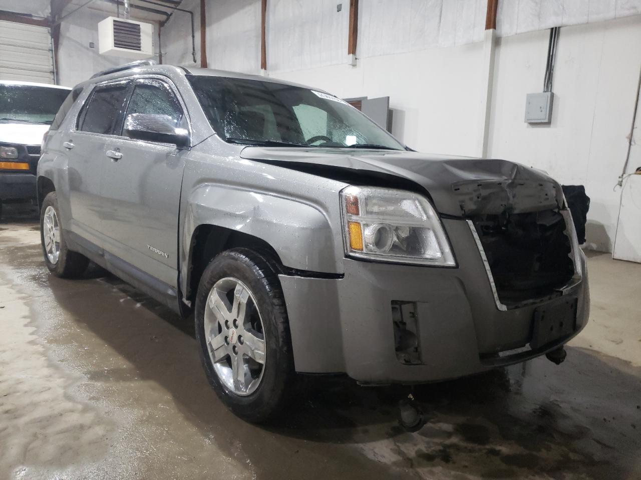 GMC TERRAIN SL 2012 with VIN 2GKFLXE50C6370668 - Photo from auction