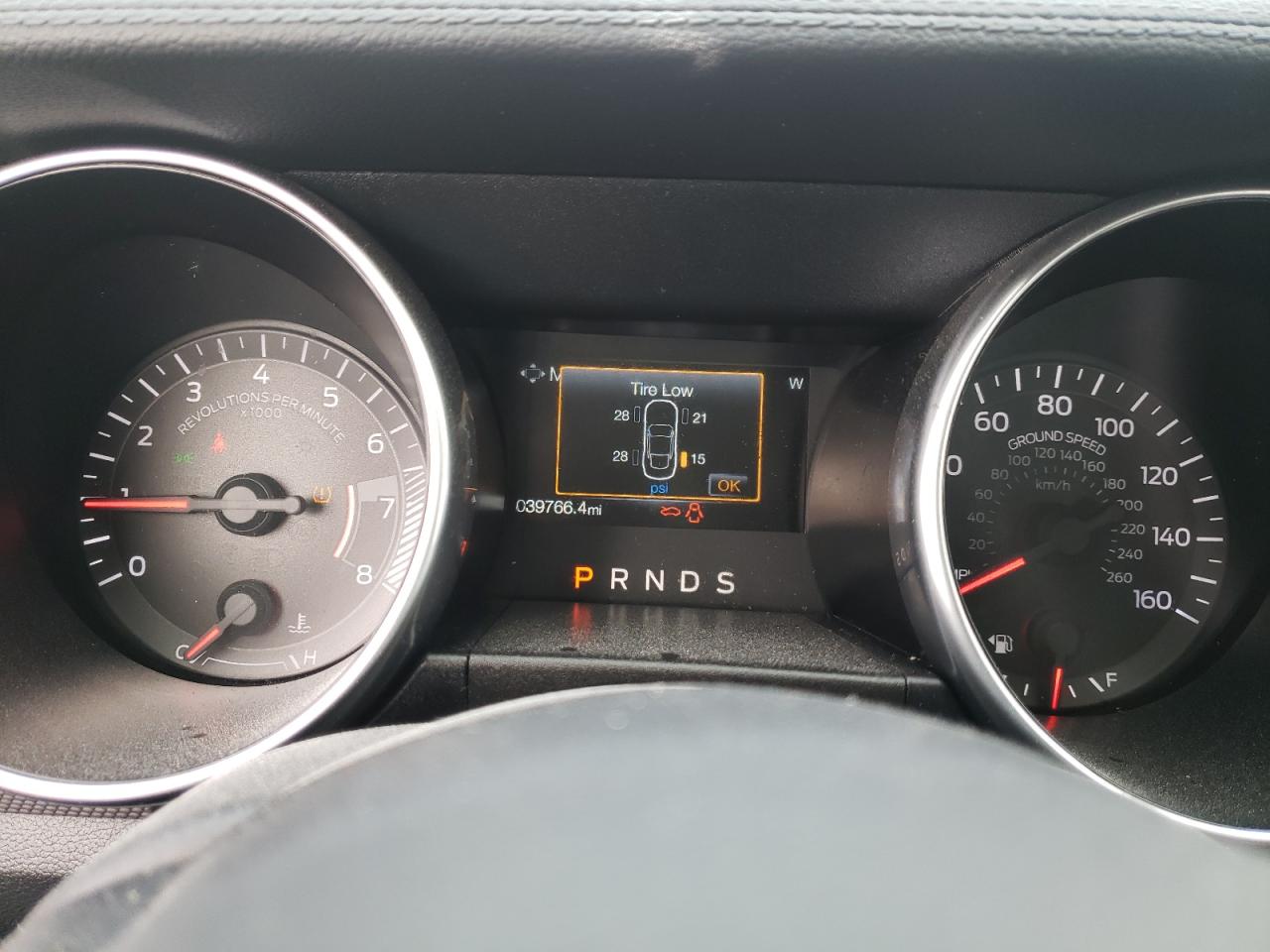 Photo 8 from auction – 2018 FORD MUSTANG with VIN 1FA6P8TH4J5161628