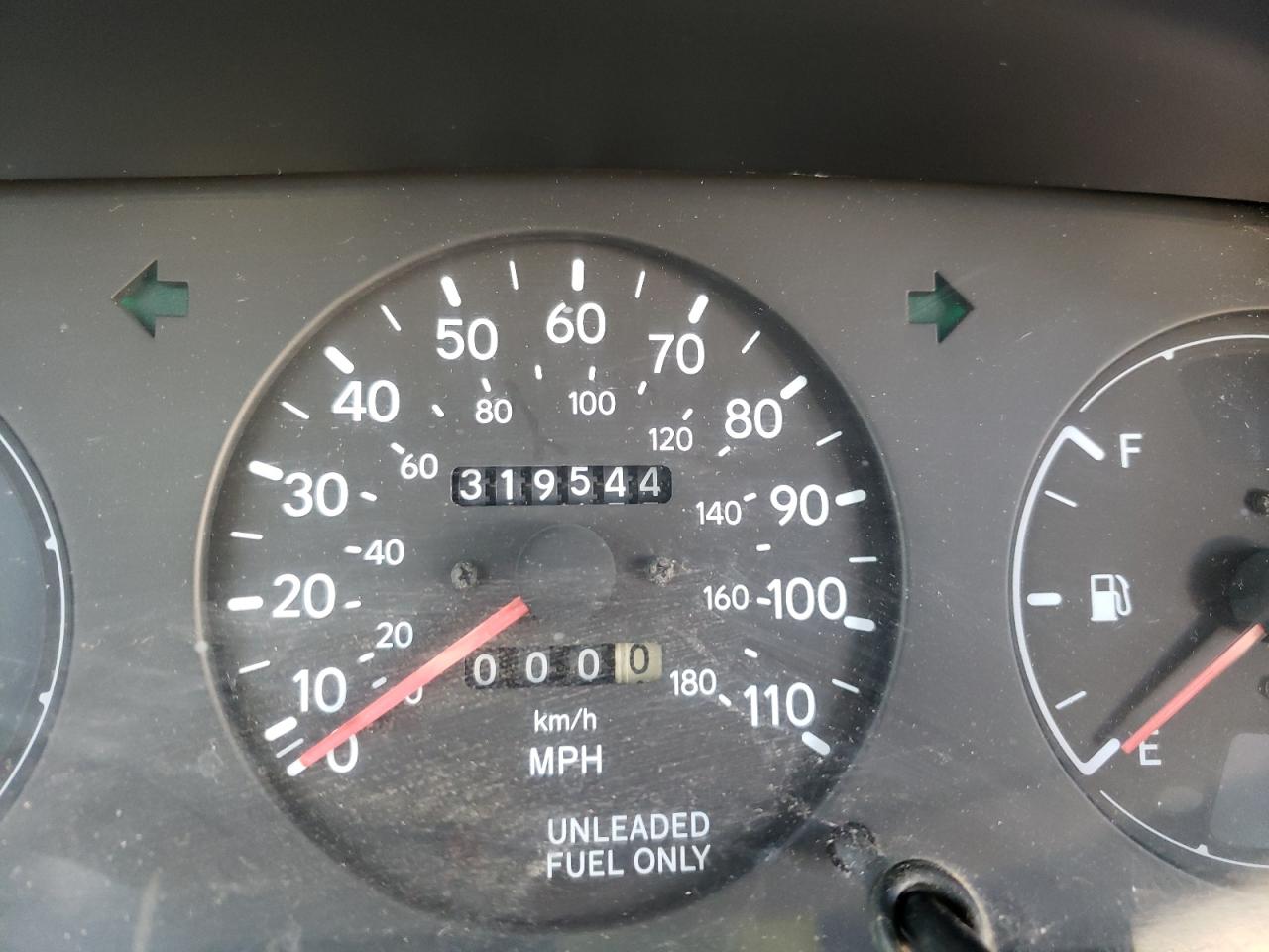Photo 8 from auction – 1995 TOYOTA COROLLA with VIN JT2AE09V8S0105398