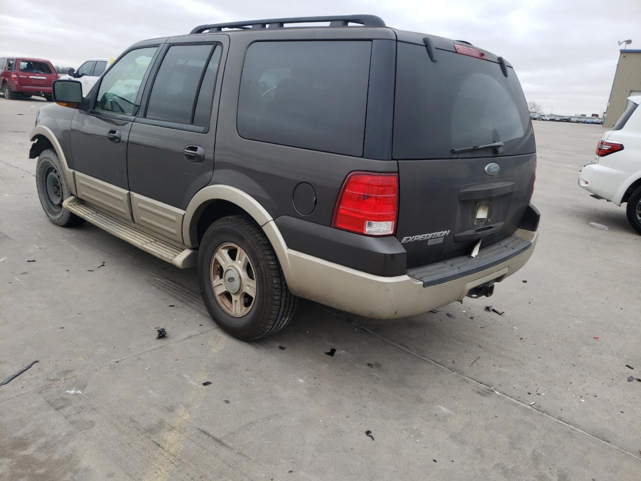صورة رقم 3 من المزاد - 2005 FORD EXPEDITION مع VIN 1FMPU17555LA80813