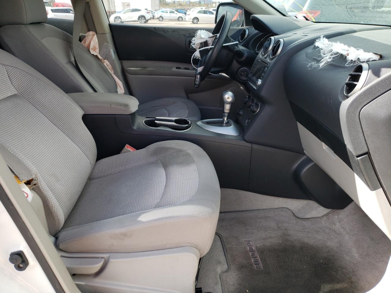 Photo 5 from auction – 2011 NISSAN ROGUE S with VIN JN8AS5MT5BW179124