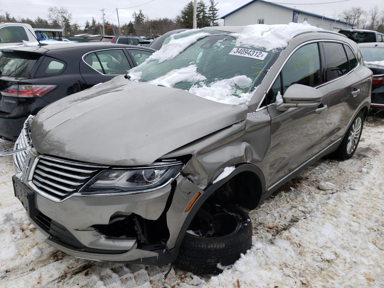 Photo 2 from auction – 2016 LINCOLN MKC RESERV with VIN 5LMCJ3D96GUJ29845