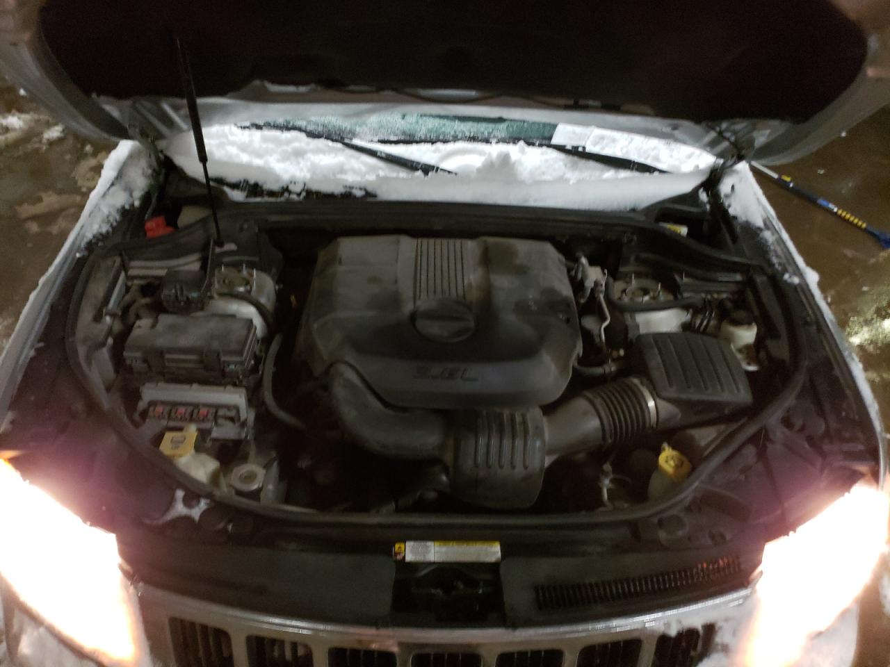 Photo 7 from auction – 2011 JEEP GRAND CHER with VIN 1J4RR4GG2BC640195