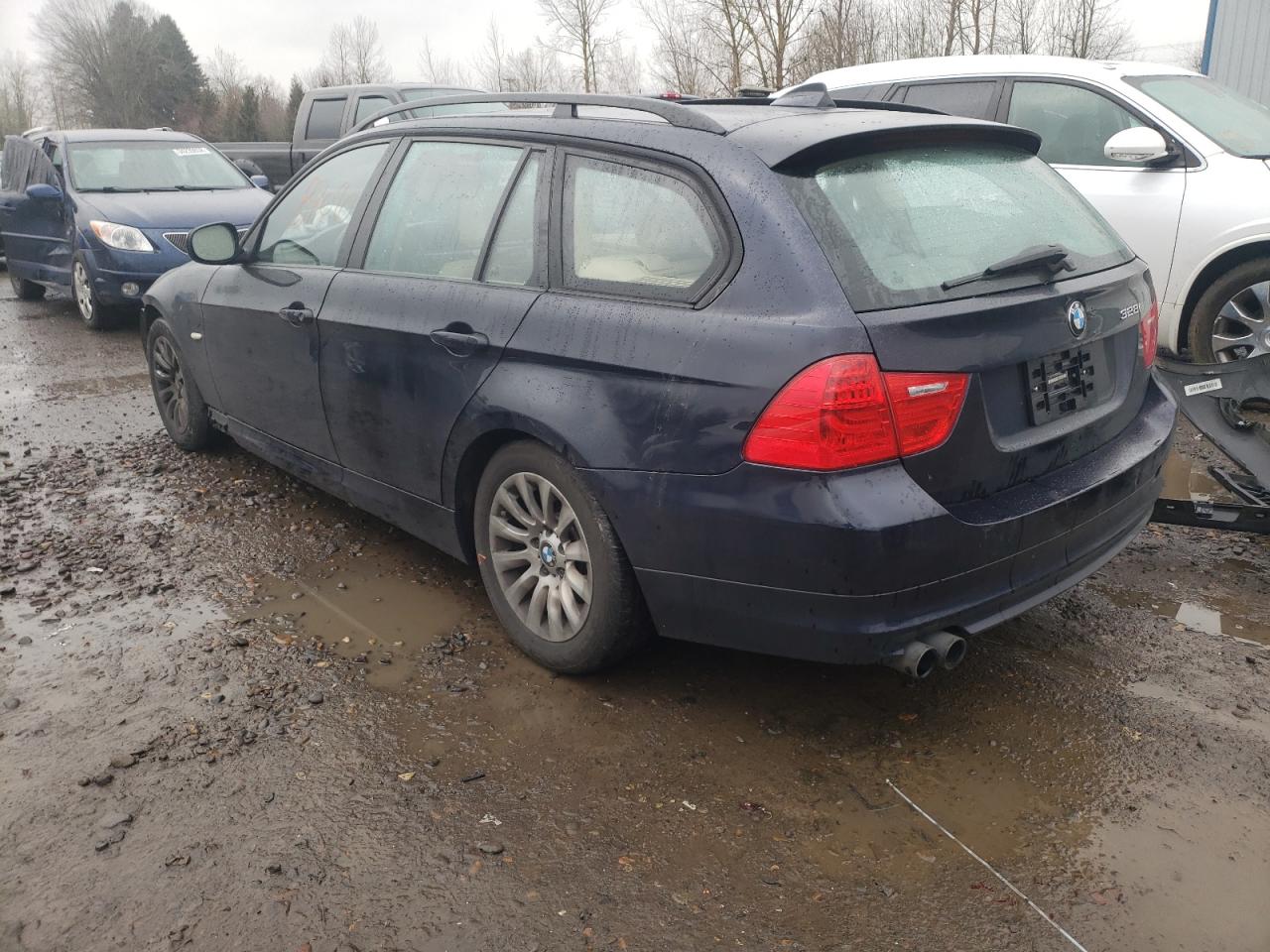 Photo 3 from auction – 2009 BMW 328 IT with VIN WBAUT93509A191055