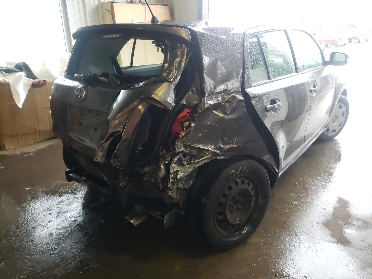 Photo 4 from auction – 2010 TOYOTA SCION XD with VIN JTKKU4B49AJ054082