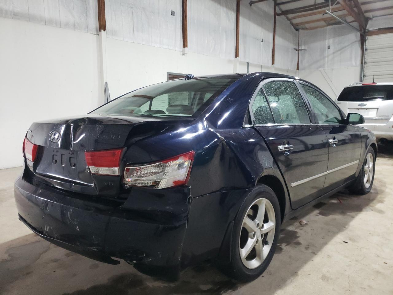 Photo 4 from auction – 2008 HYUNDAI SONATA SE with VIN 5NPEU46F38H305715