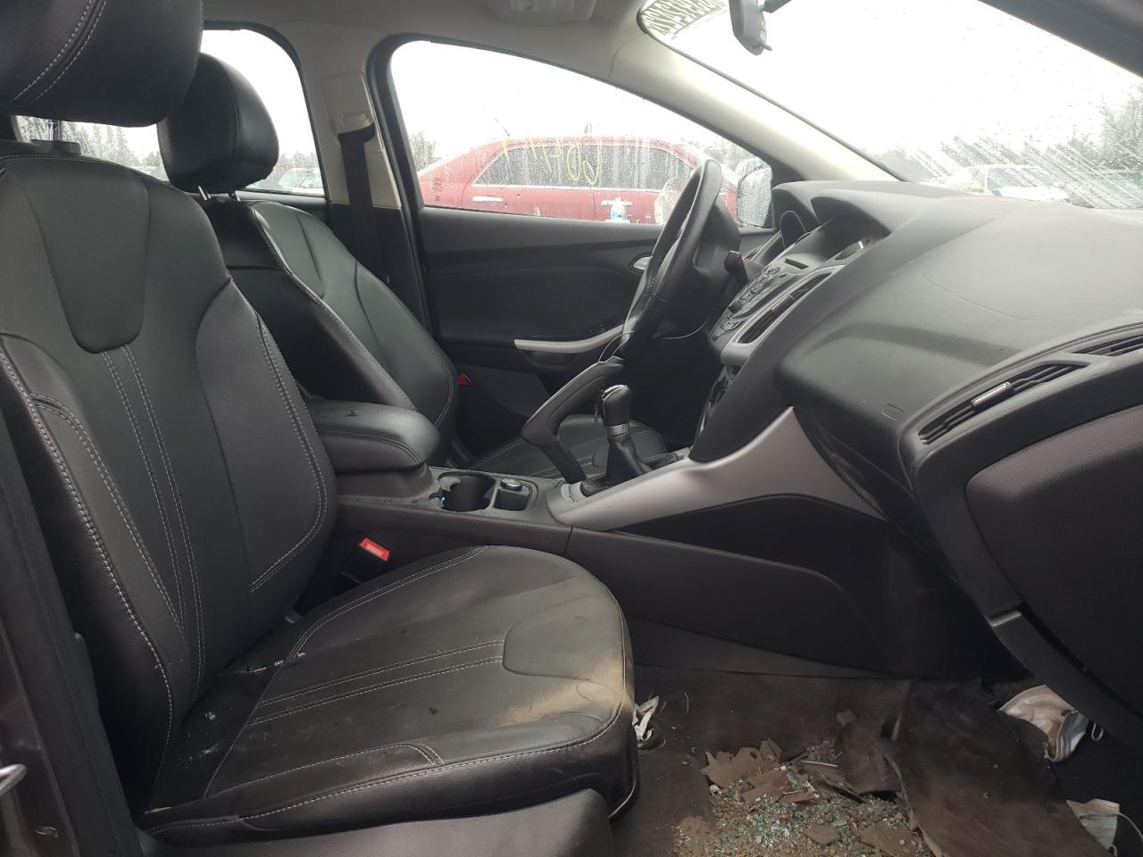 Photo 5 from auction – 2014 FORD FOCUS SE with VIN 1FADP3F27EL119053