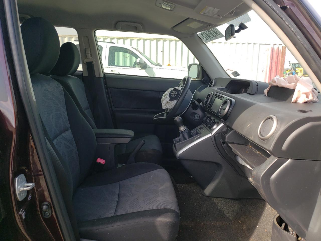 Photo 5 from auction – 2012 SCION XB with VIN JTLZE4FE4CJ024565