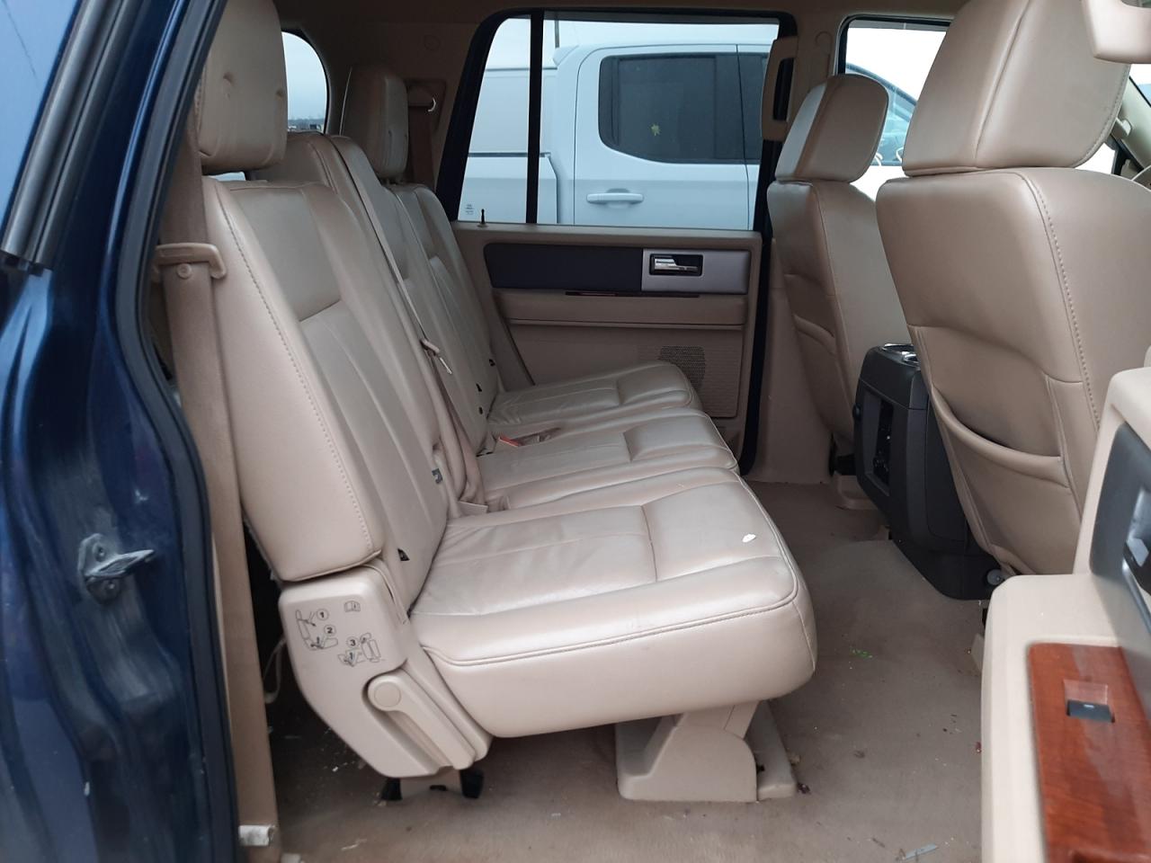 Photo 6 from auction – 2008 FORD EXPEDITION with VIN 1FMFK18518LA80067