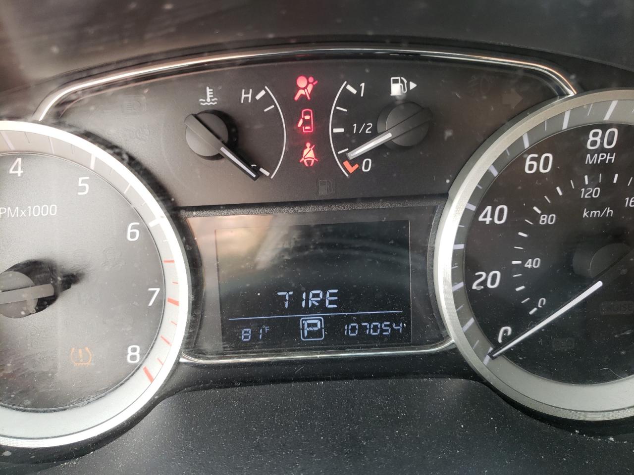 Photo 8 from auction – 2015 NISSAN SENTRA S with VIN 3N1AB7AP1FL683988
