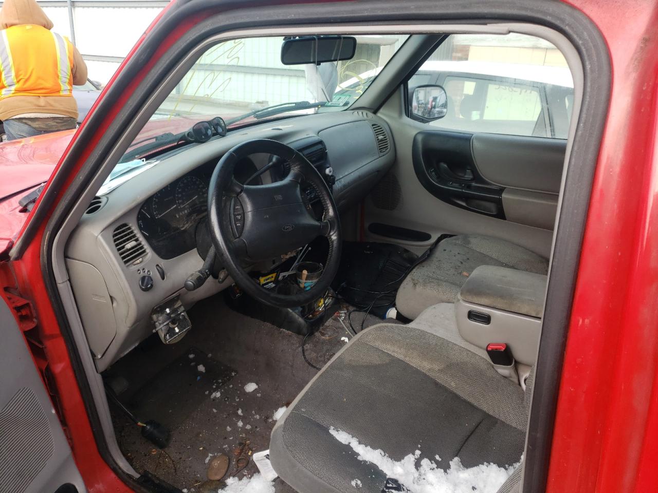 Photo 6 from auction – 2000 FORD RANGER SUP with VIN 1FTZR15X6YTA40425