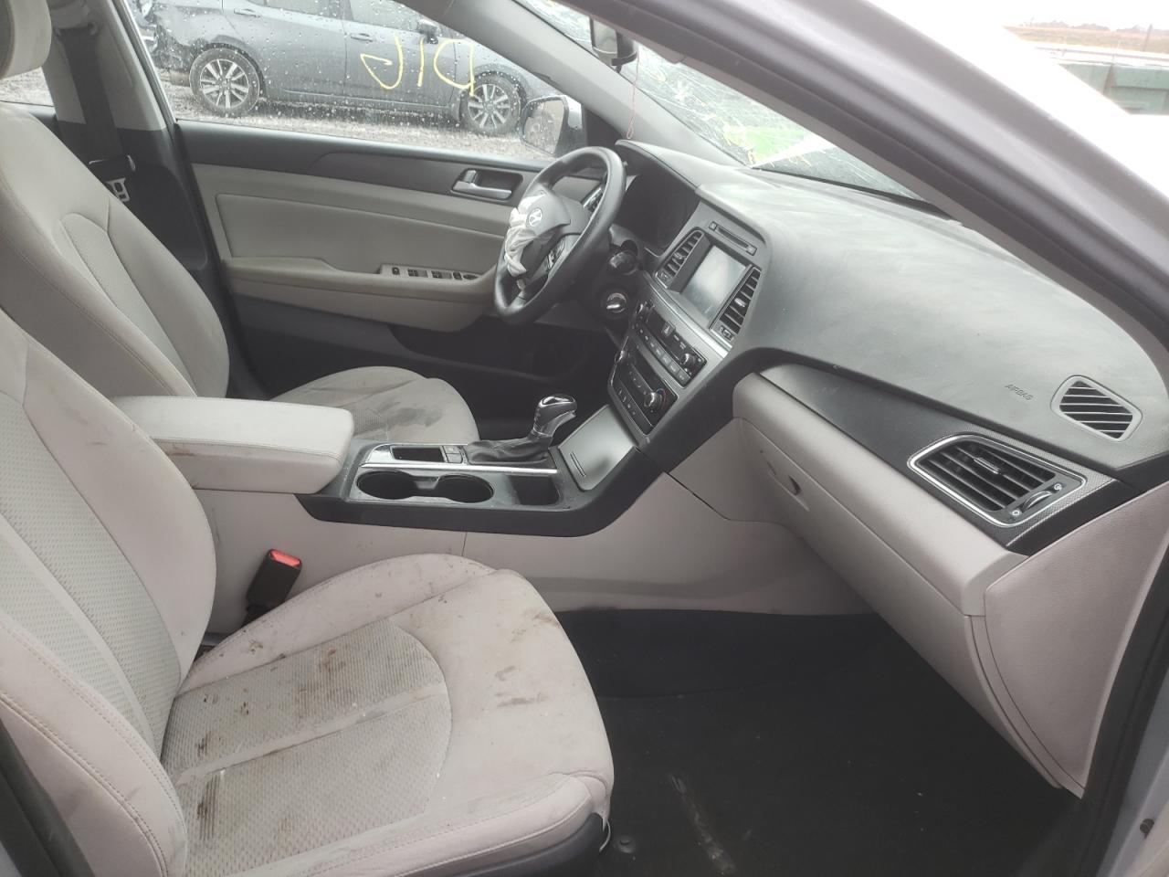 Photo 5 from auction – 2017 HYUNDAI SONATA SPO with VIN 5NPE34AF2HH554565