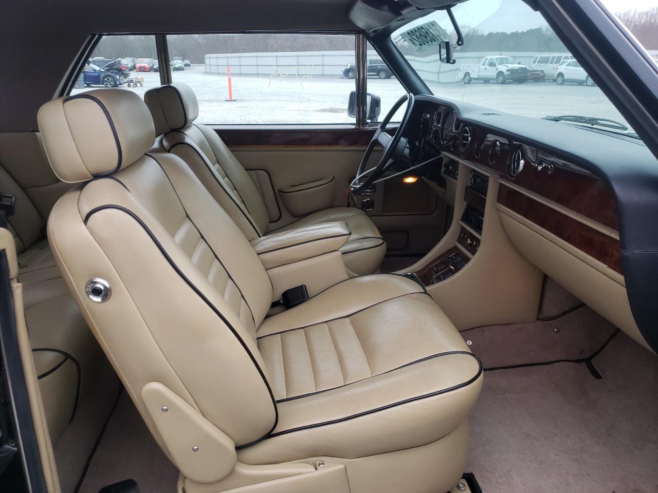 Photo 5 from auction – 1989 ROLLS-ROYCE CORNICHE I with VIN SCAZD02A7KCX29087