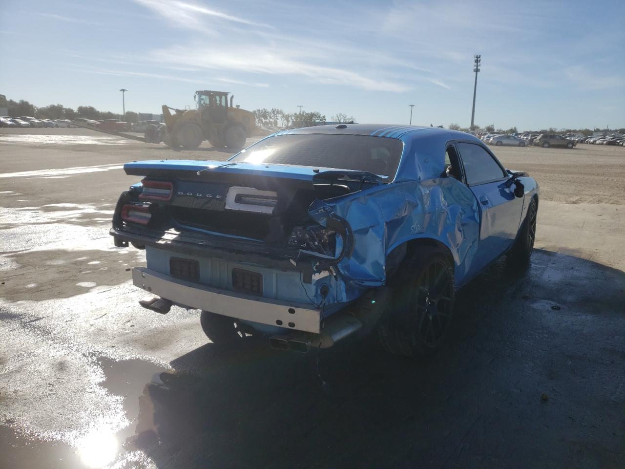 Photo 4 from auction – 2015 DODGE CHALLENGER with VIN 2C3CDZAT0FH910769