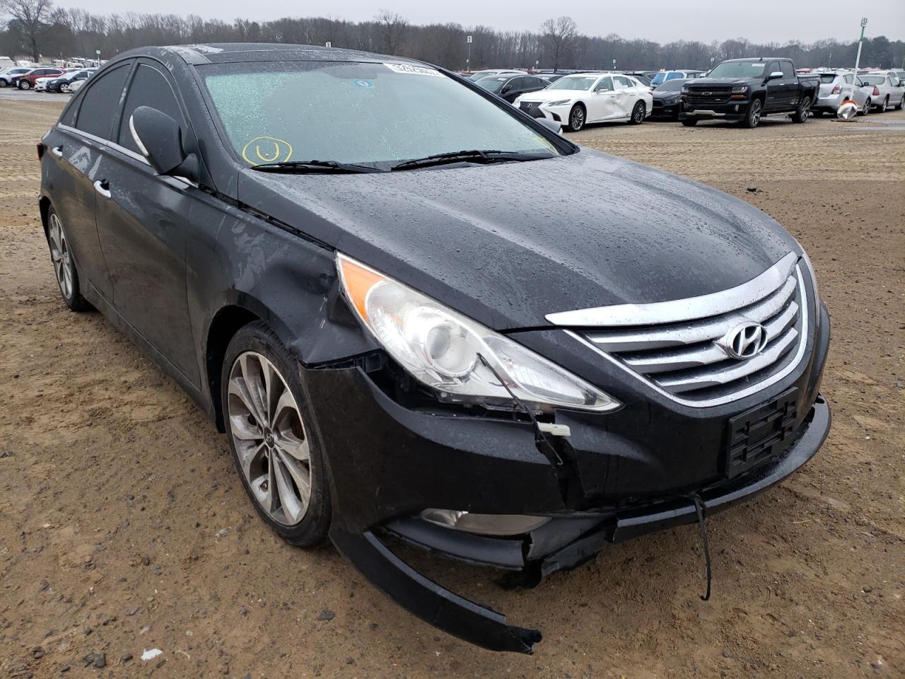 HYUNDAI SONATA SE 2014 with VIN 5NPEC4AB9EH822763 - Photo from auction