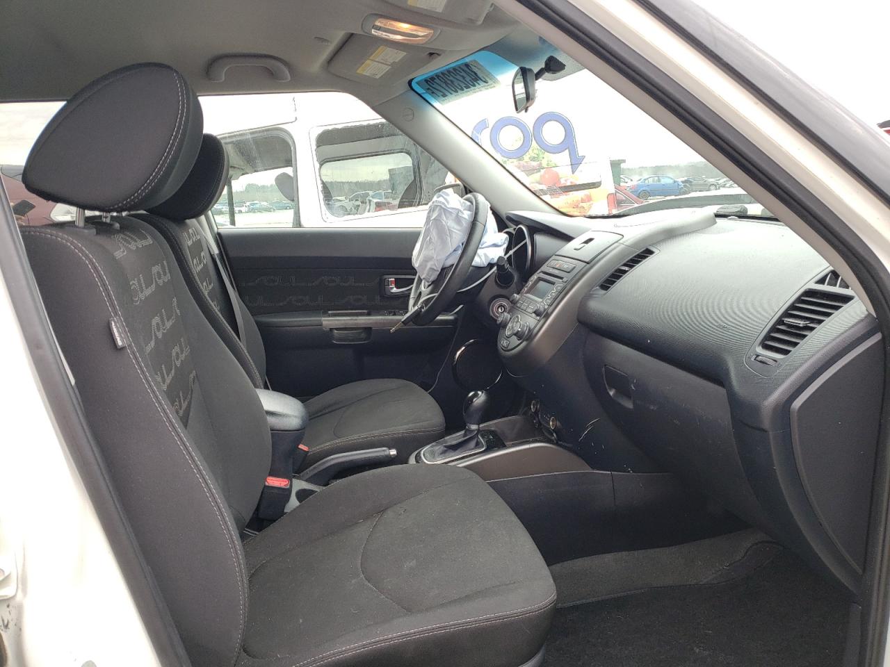 Photo 5 from auction – 2012 KIA SOUL + with VIN KNDJT2A62C7404018