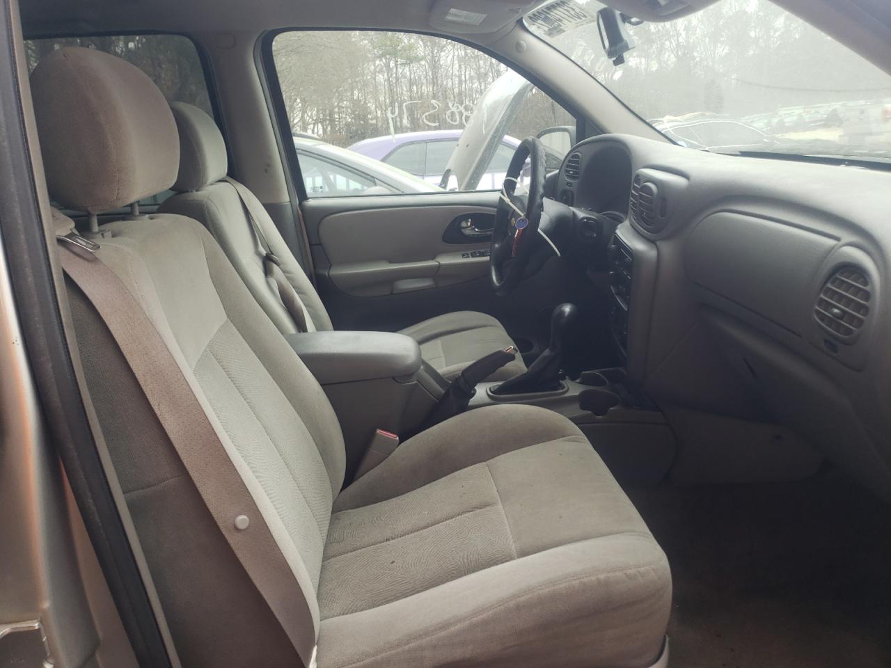 Photo 5 from auction – 2005 CHEVROLET TRAILBLAZE with VIN 1GNES16S856197073