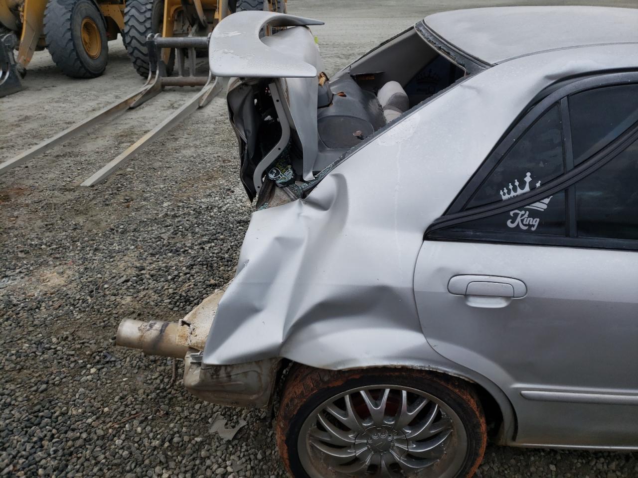 Photo 9 from auction – 2000 MAZDA PROTEGE DX with VIN JM1BJ2226Y0253030