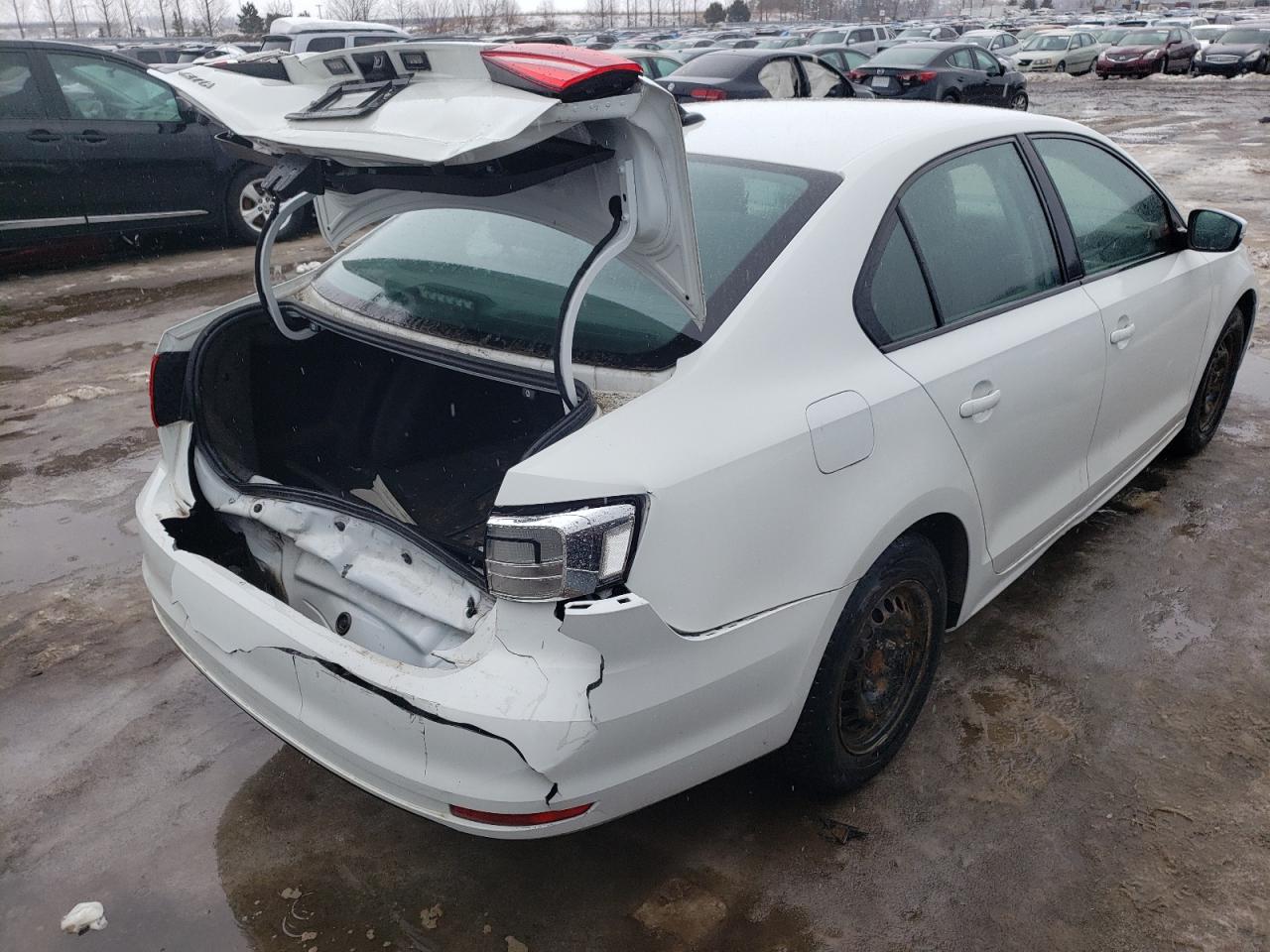 Photo 4 from auction – 2015 VOLKSWAGEN JETTA BASE with VIN 3VW2K7AJ9FM270074