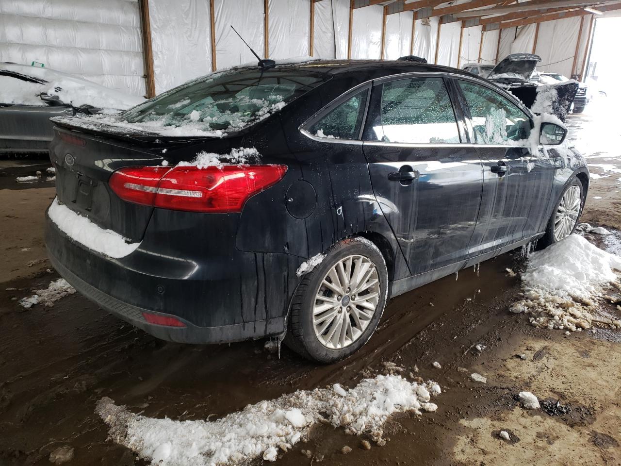 Photo 4 from auction – 2017 FORD FOCUS TITA with VIN 1FADP3J29HL268351