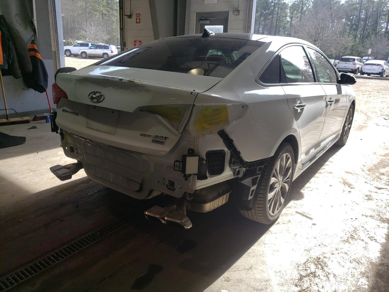 Photo 9 from auction – 2015 HYUNDAI SONATA SPO with VIN 5NPE34AB6FH139890