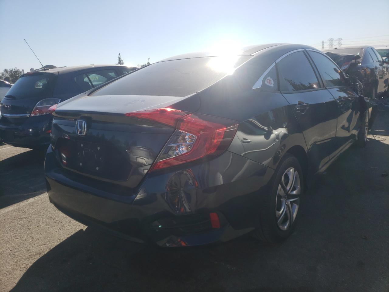 Photo 4 from auction – 2018 HONDA CIVIC LX with VIN 2HGFC2F52JH569852