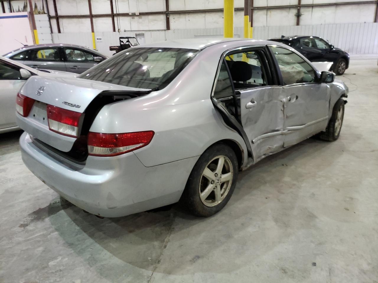 Photo 4 from auction – 2003 HONDA ACCORD EX with VIN JHMCM56613C043323