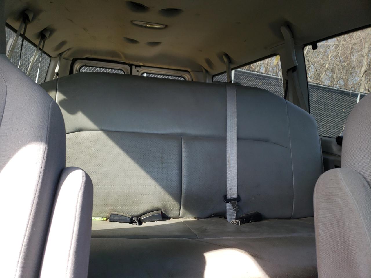 Photo 6 from auction – 2012 FORD ECONOLINE with VIN 1FBNE3BL5CDA92076