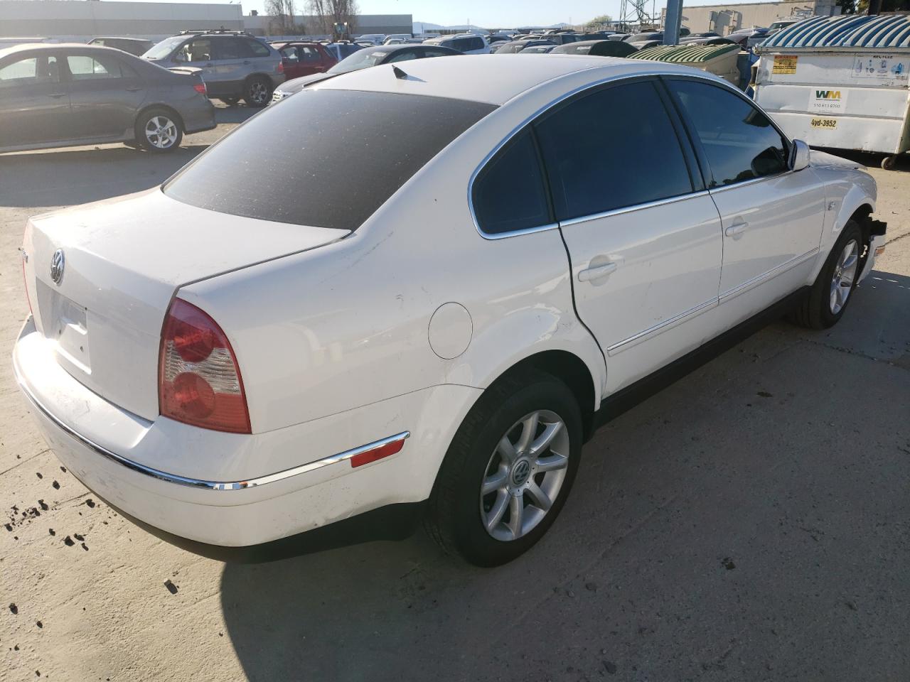 Photo 4 from auction – 2004 VOLKSWAGEN PASSAT GLS with VIN WVWPD63B84P040116