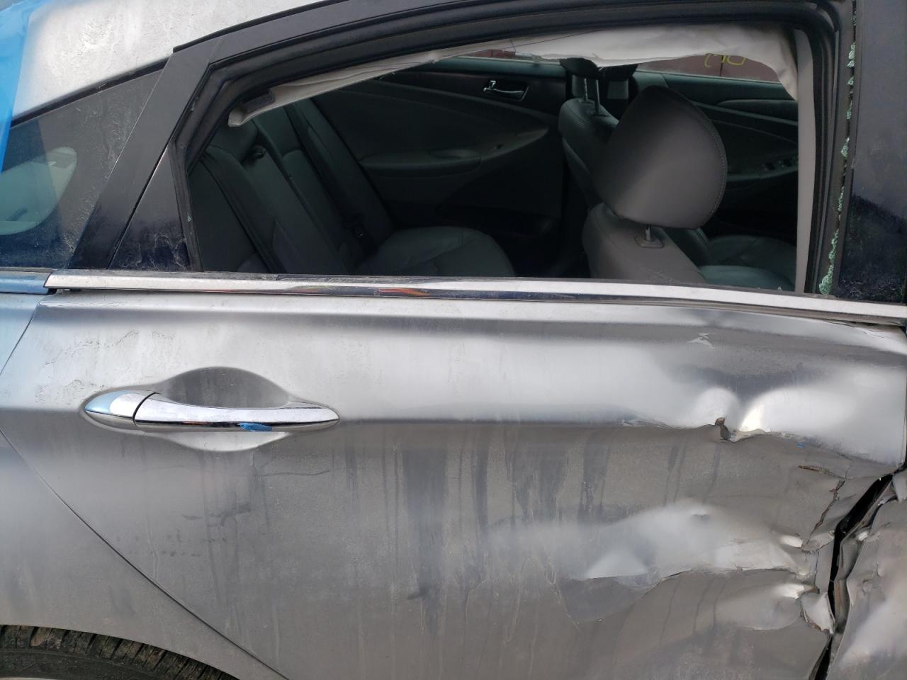 Photo 6 from auction – 2014 HYUNDAI SONATA HYB with VIN KMHEC4A43EA106123