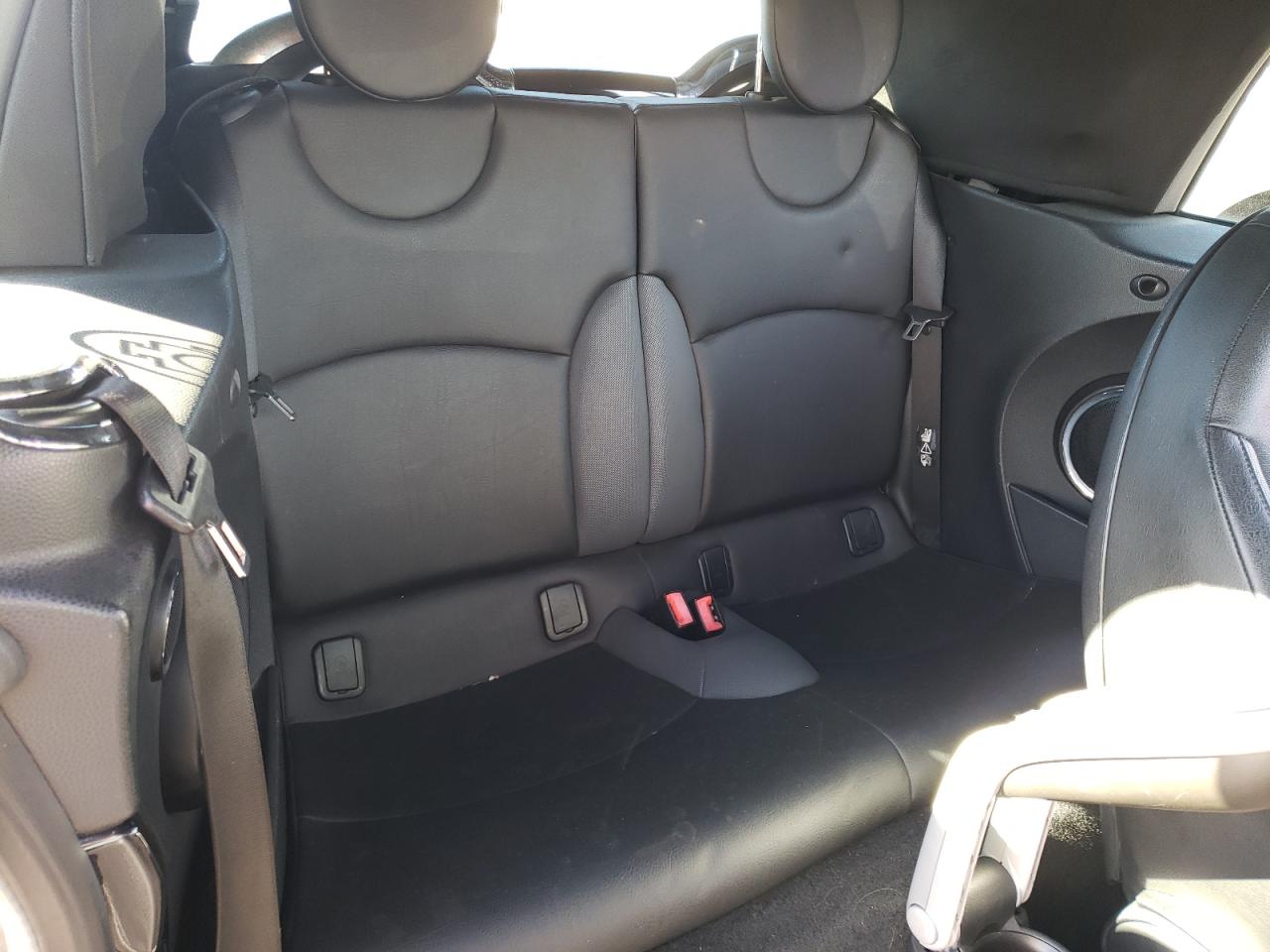 Photo 6 from auction – 2009 MINI COOPER S with VIN WMWMS33569TG88652