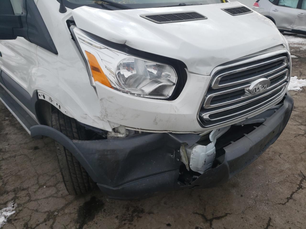 Photo 9 from auction – 2018 FORD TRANSIT T- with VIN 1FTYR1YMXJKA99132