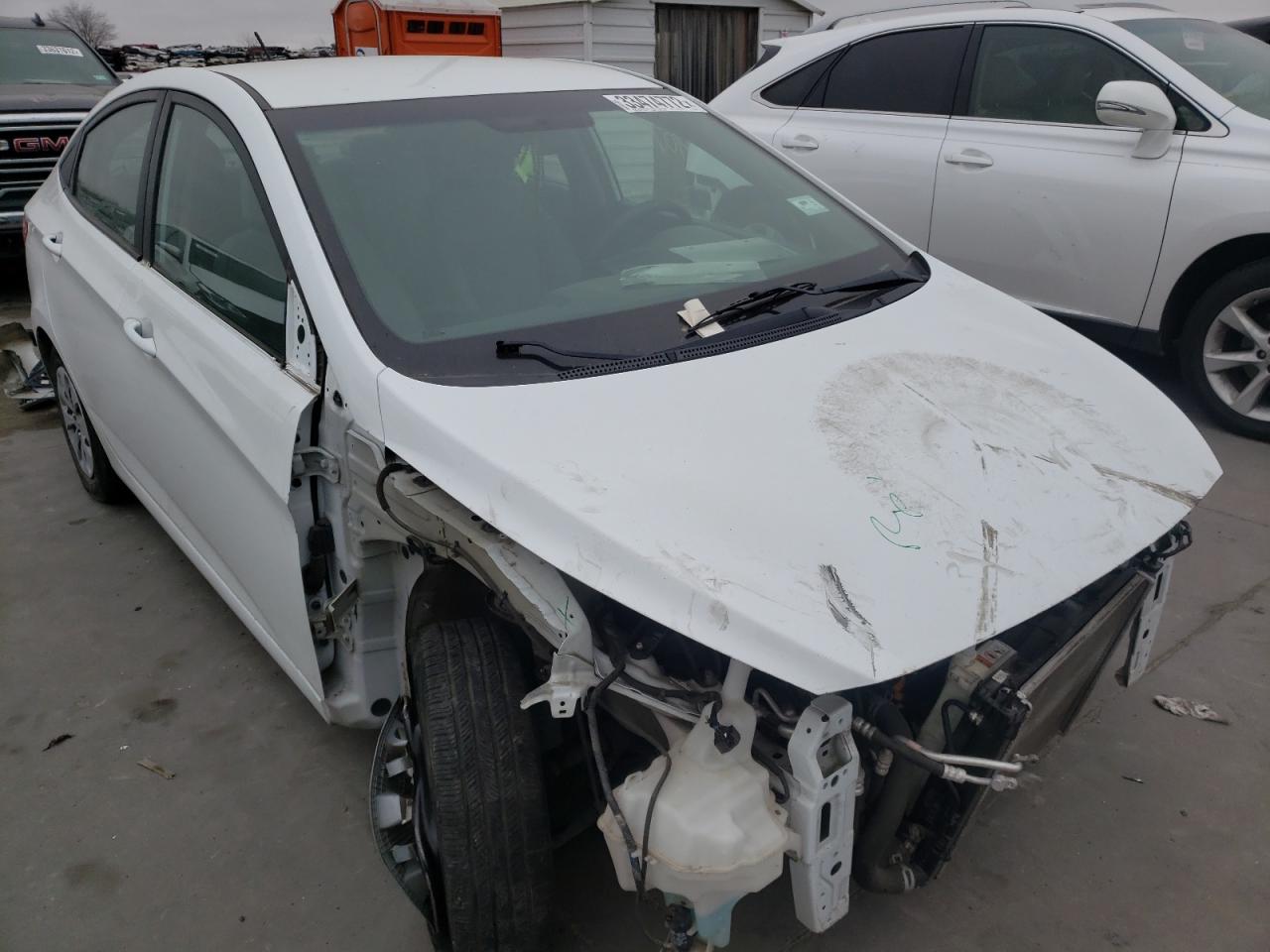 HYUNDAI ACCENT SE 2017 with VIN KMHCT4AE6HU333079 - Photo from auction