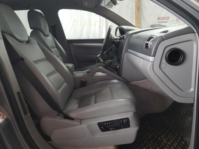 Photo 5 from auction – 2004 PORSCHE CAYENNE S with VIN WP1AB29P84LA66924